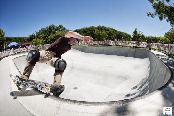 Andrea Casasanta. Backside hurricane grind.