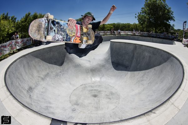 Jaccopo Carozzi. Frontside air.