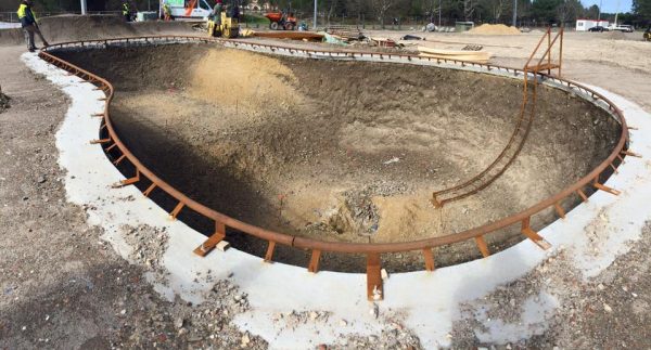 March 8th, 2016. Zutskateparks working on the big bowl in Mimizan.