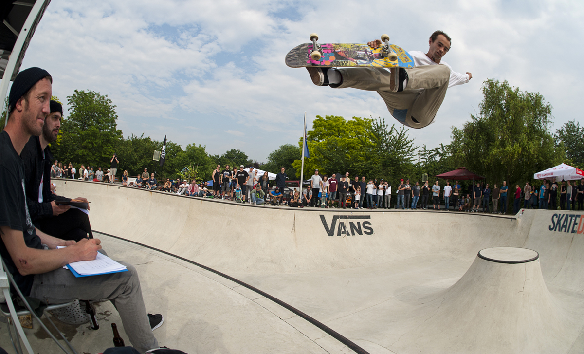 Alex Hallford lofts over the hip from the deep end into the shallows. Photo: Jo Hempel