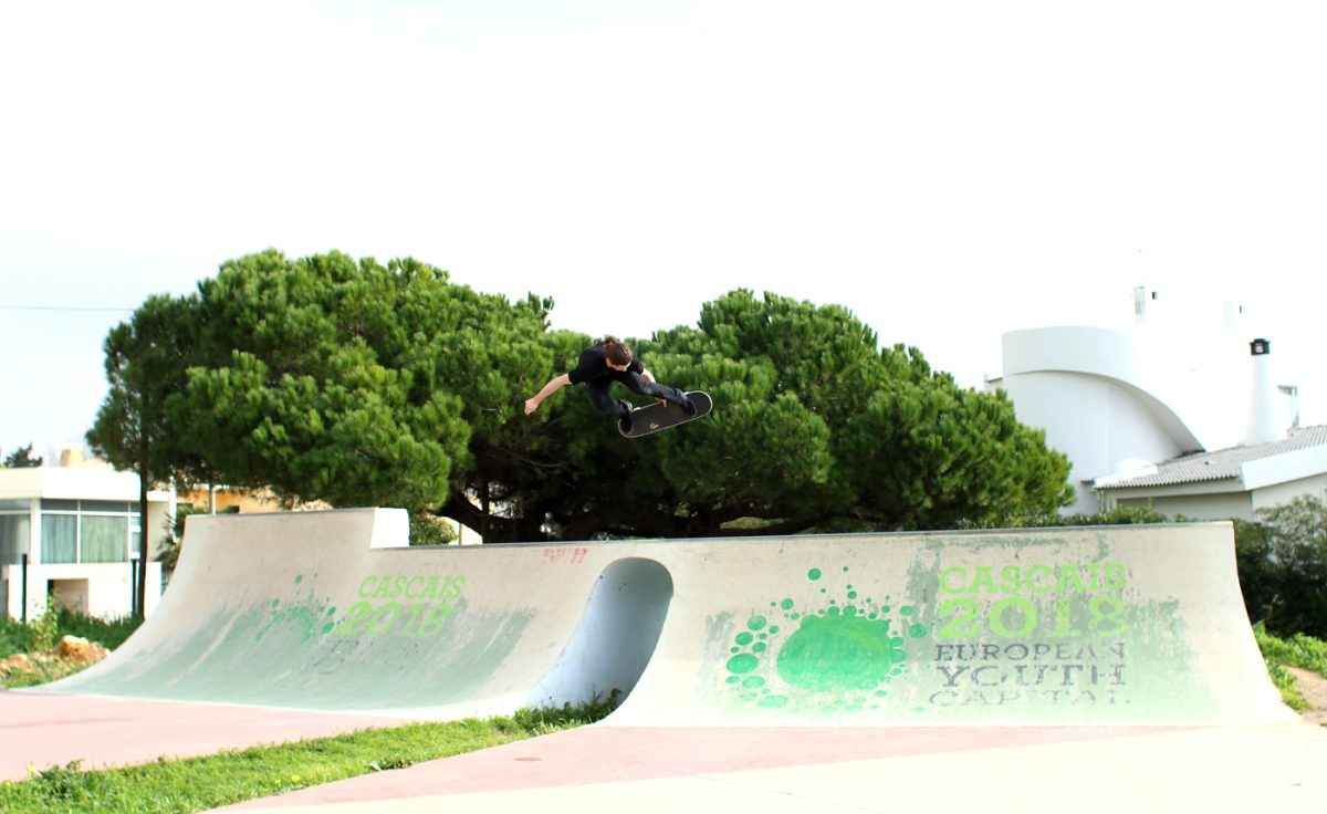 Lukas Halter. Backside air. Photo: Paul Buner