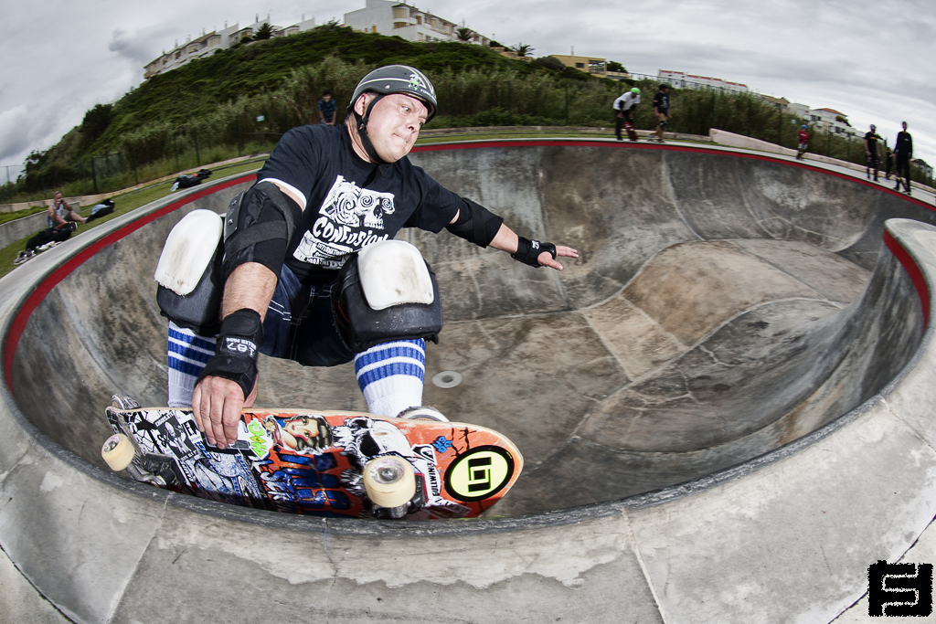 Wolfgang Toth. Frontside grind grab at Ericiera. Photo: Fred Ferand