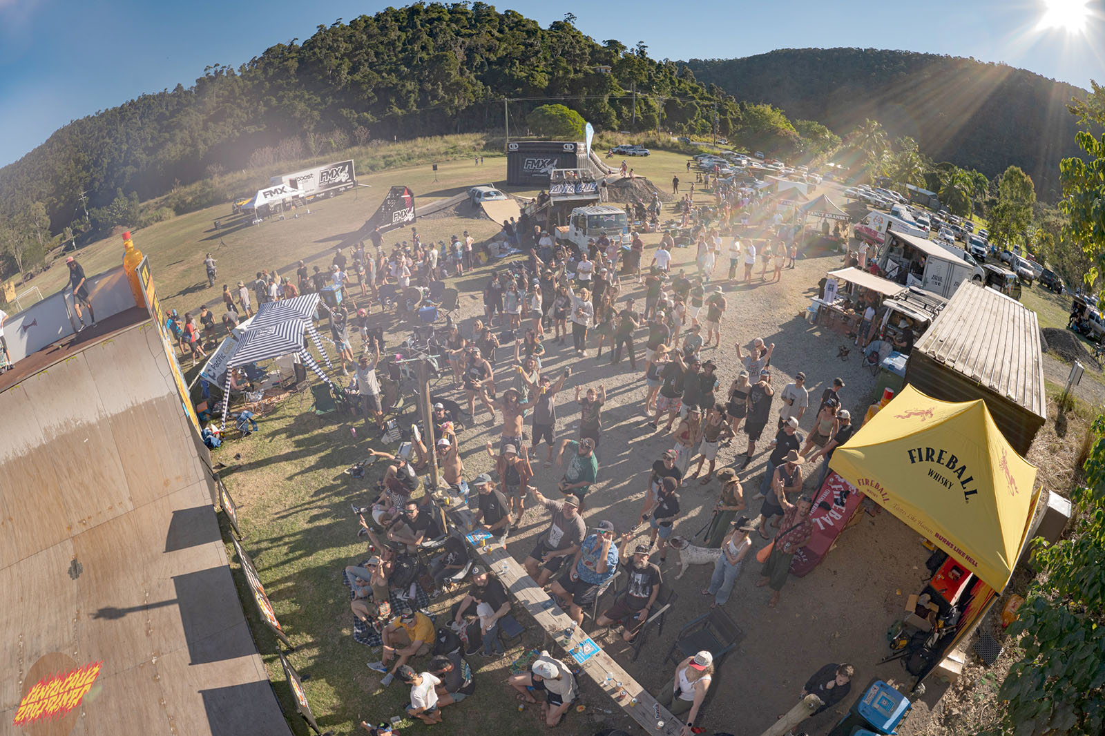 11_BZ33051_Crowd_shot_Wknd_Timmy_VagabondPhoto_2025