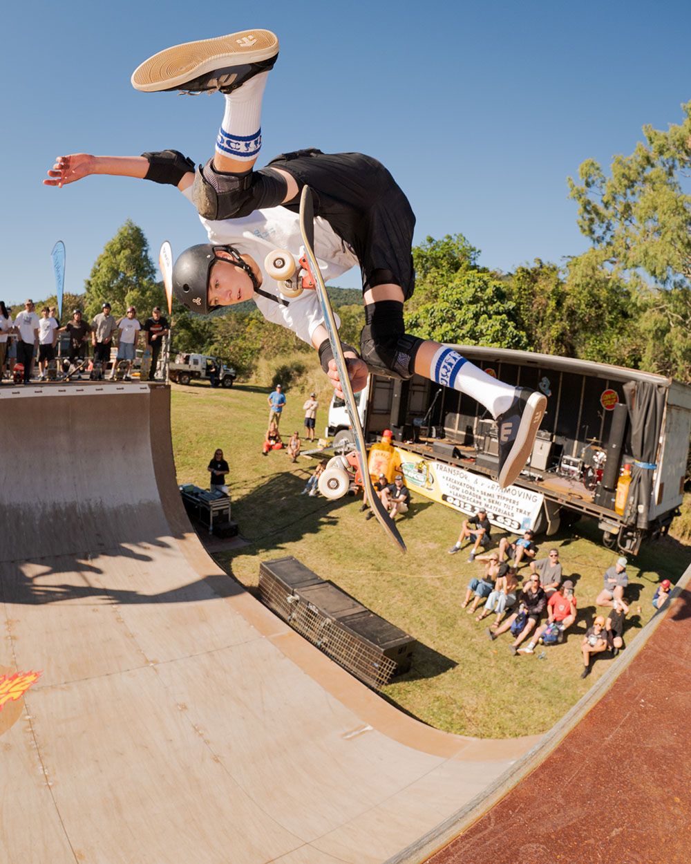16_BZ32901_Taj_Wolfenden_Kickflip_Indy_Wknd_Timmy_VagabondPhoto_2025