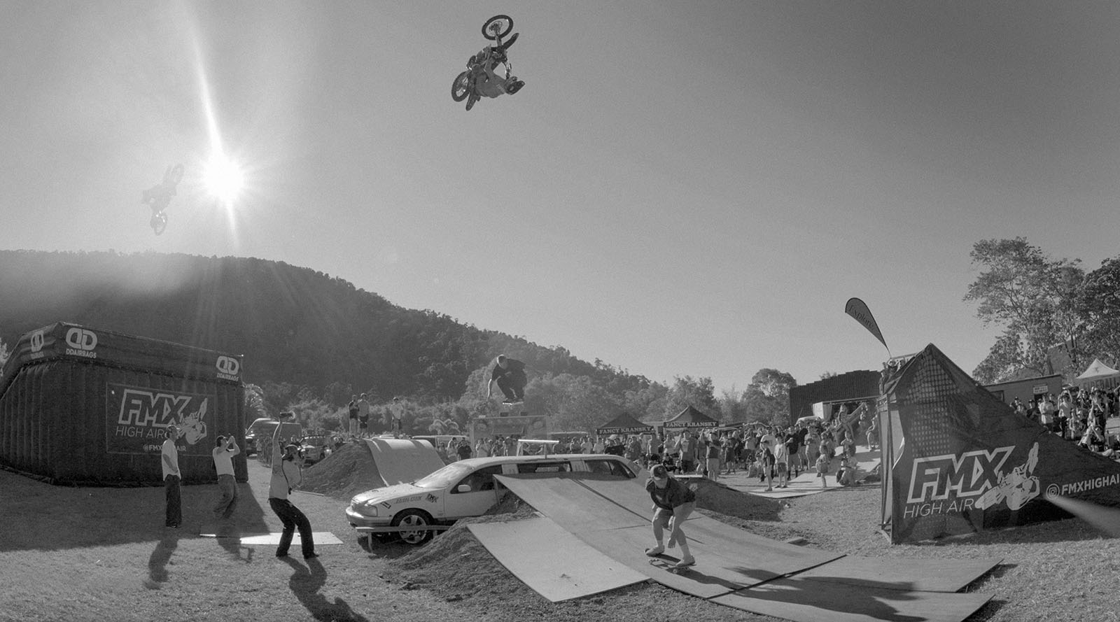 28_BnW_Danno_Ethan_Motos_over_Wknd_Timmy_VagabondPhoto_2025