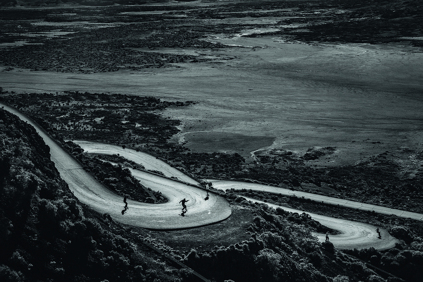 ANTIZ_downhill_snakeroad_LB